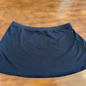 Anne Cole Black Cover-Up Skirt.  Size L